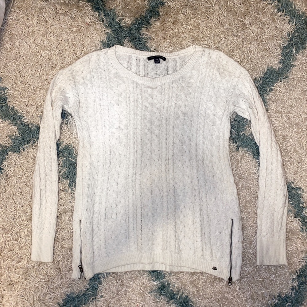 AE white sweater